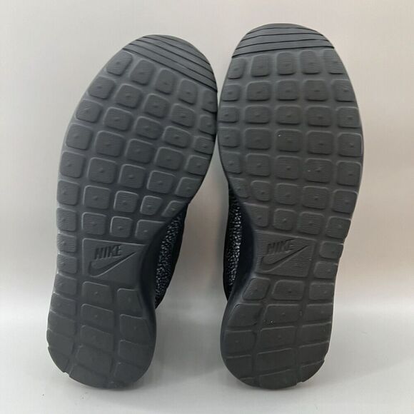 Nike Roshe Run Print Women Size 9.5 Shoes Black Gray Running Sneakers 599432-002 - Picture 7 of 9